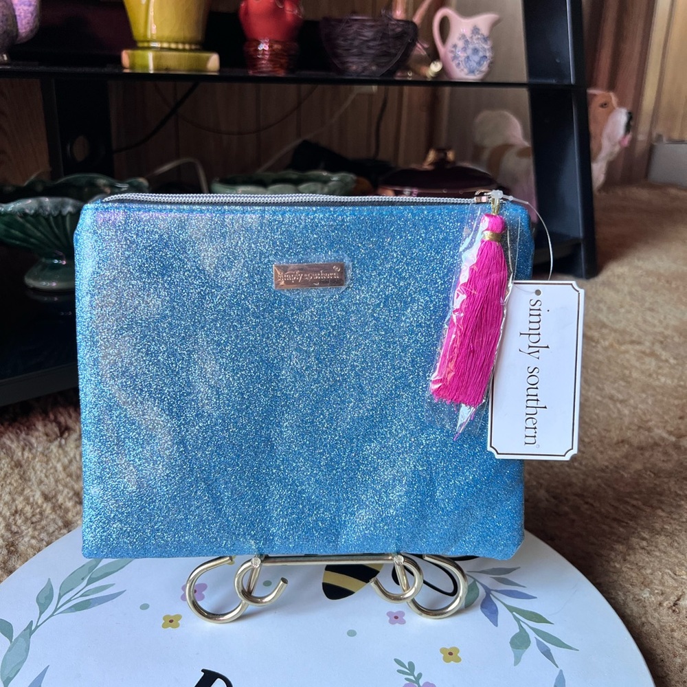 NWT Turquoise Glitter Brush Bag by Simply Southern.